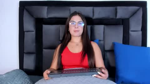 mia fox online show from September 18, 12:18 pm