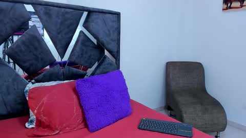 mia fox online show from December 2, 12:43 pm