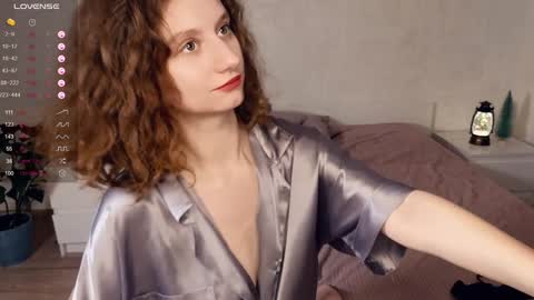 Mia  online show from January 29, 12:35 pm