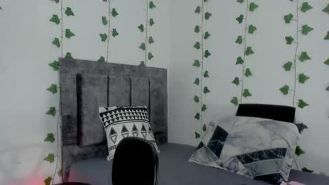 MIA online show from April 22, 10:00 pm