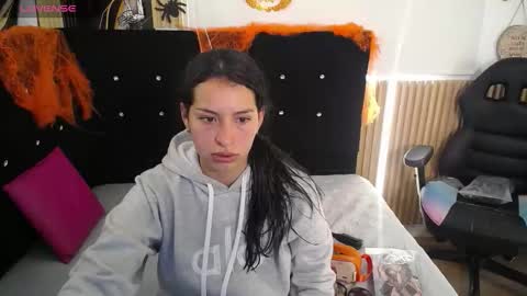 mia_garcia28 online show from November 3, 1:12 pm
