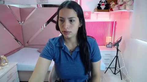mia_garcia28 online show from May 11, 1:06 pm