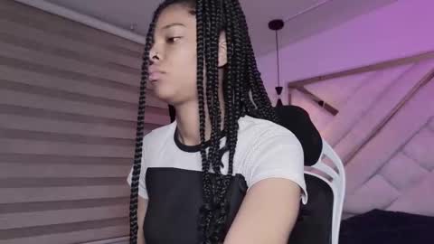 Mia online show from March 22, 3:10 am