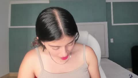 mia online show from June 12, 9:03 pm