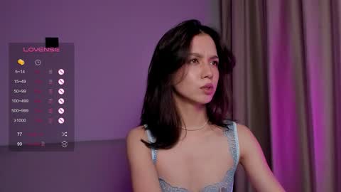 Mia online show from September 30, 5:51 pm