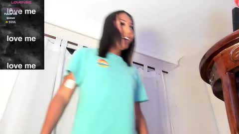 mia_hornny_ online show from May 29, 5:27 am