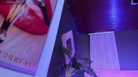 Val  online show from October 5, 2:26 pm