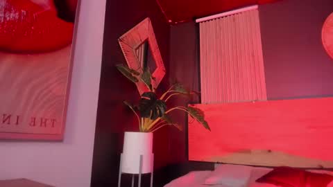 Val  online show from November 7, 11:43 am