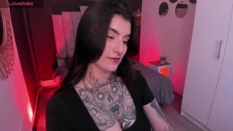 Val  online show from April 13, 7:41 pm