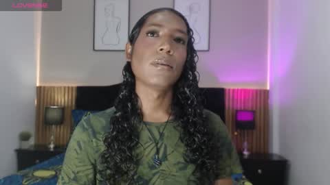 Mia online show from February 14, 6:37 pm