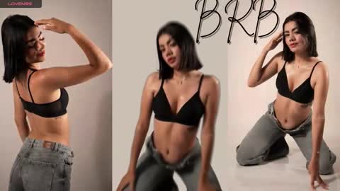 Mia online show from September 17, 3:08 am