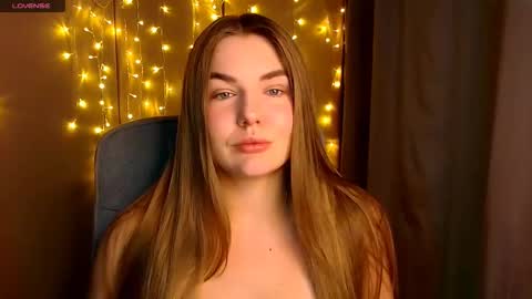 mia_lemm online show from September 18, 4:14 am