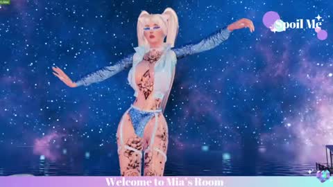 Mia online show from April 21, 4:23 pm