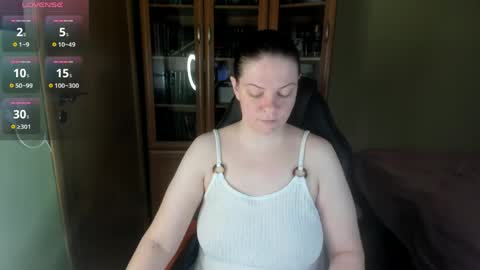 mia_lores online show from April 19, 9:08 am