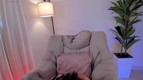 MIA LOVE   online show from September 26, 12:42 pm