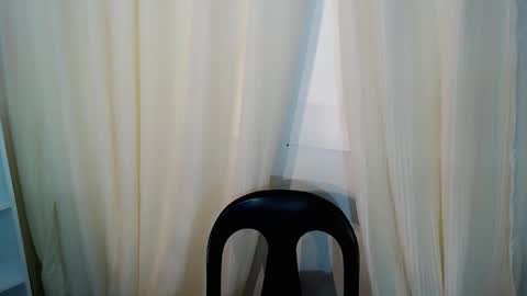 M I A online show from March 8, 11:03 am