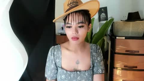 Snapshot of mia_lover9 chatting on July 19, 2:10 pm M I A online show from July 19, 2:10 pm