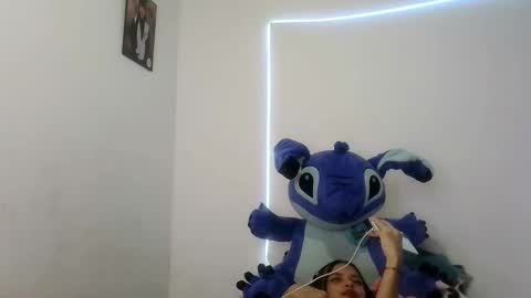 Snapshot of mia_lucy_21 chatting on October 30, 8:42 pm mia lucy 21 online show from October 30, 8:42 pm