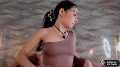 mia_luxor online show from March 16, 11:47 am