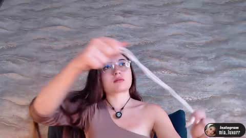 Snapshot of mia_luxor chatting on June 16, 11:57 am mia_luxor online show from June 16, 11:57 am