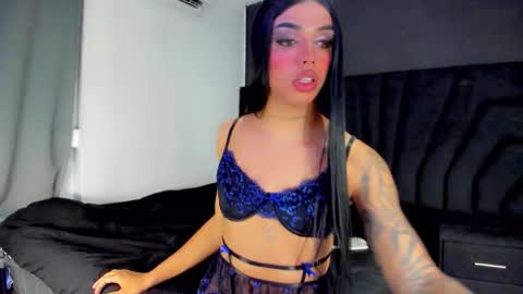 Mia3 online show from January 7, 1:19 am