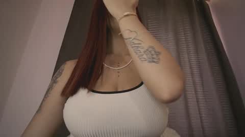 Snapshot of mia_millers2311 chatting on October 22, 2:06 pm mia independent model online show from October 22, 2:06 pm