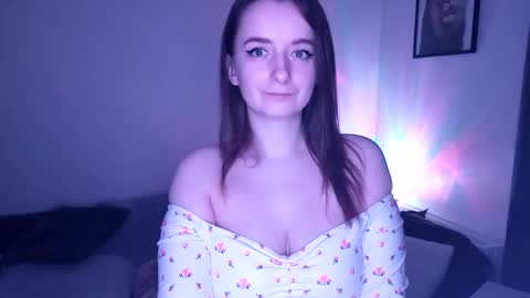 Mia online show from March 7, 12:18 am