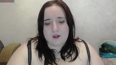 mia_muv online show from February 28, 1:45 pm