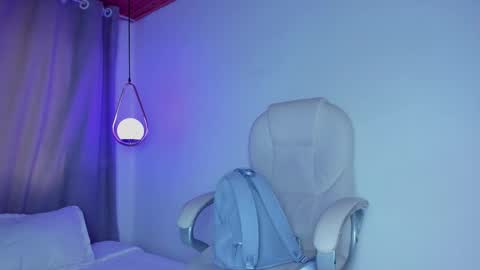 Mia Nevaeh - follow me online show from February 10, 8:35 pm