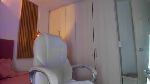 Mia Nevaeh - follow me online show from February 15, 7:54 pm