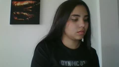 Snapshot of mia_peyton chatting on December 3, 10:18 pm Mia online show from December 3, 10:18 pm