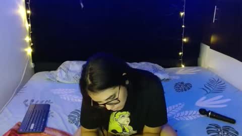 Snapshot of mia_peyton chatting on February 28, 4:31 pm Mia online show from February 28, 4:31 pm