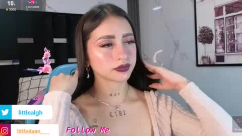 Snapshot of mia_ponce_a chatting on September 13, 1:00 pm MIA online show from September 13, 1:00 pm