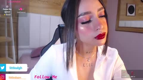 Snapshot of mia_ponce_a chatting on September 27, 1:16 pm MIA online show from September 27, 1:16 pm