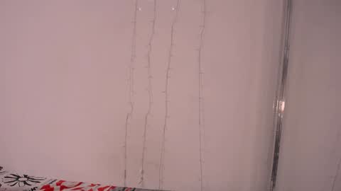 Snapshot of mia_reys chatting on December 29, 4:40 pm mia reys online show from December 29, 4:40 pm