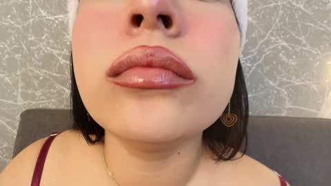 Mia Roux online show from December 30, 1:26 am