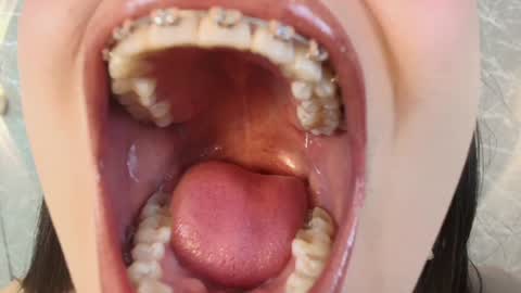 Mia Roux online show from January 1, 9:52 pm