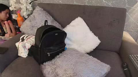 Mia Roux online show from February 2, 7:04 pm