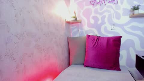 Mia . online show from March 28, 12:16 pm