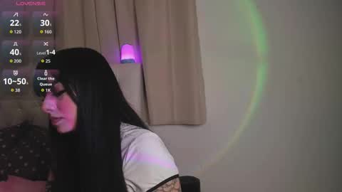 Snapshot of mia_sky_1 chatting on September 15, 10:32 pm Mia Sky online show from September 15, 10:32 pm