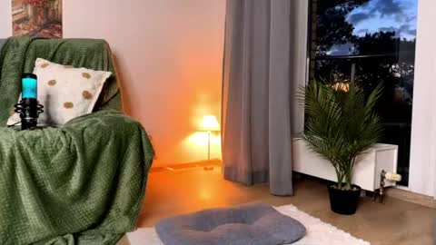 mia_skye1 online show from June 2, 12:45 am