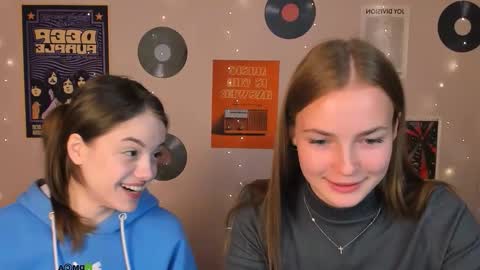 mia_starrr_ online show from November 6, 9:43 am