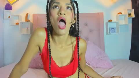 Mia Suarez online show from October 18, 11:27 pm