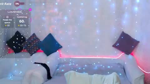 mia_sunn online show from June 14, 2:24 am