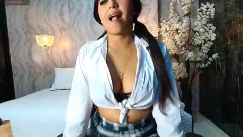 mia_suzett online show from March 13, 1:07 pm