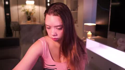 Snapshot of mia_vixen_ chatting on November 24, 2:33 am VixenMia online show from November 24, 2:33 am