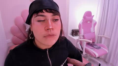 Snapshot of mia_yeager chatting on October 8, 4:10 am mia_yeager online show from October 8, 4:10 am