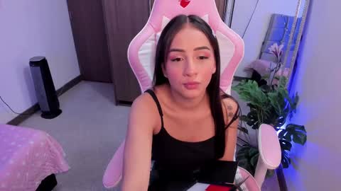 Snapshot of miaa_06 chatting on February 25, 2:03 am mia  nicolle online show from February 25, 2:03 am