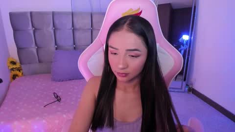 Snapshot of miaa_06 chatting on September 25, 3:10 am mia  nicolle online show from September 25, 3:10 am