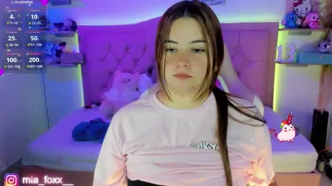 Mia online show from January 15, 9:18 pm